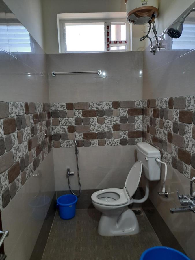 Grk Residency Hotel Guduvancheri Exterior photo